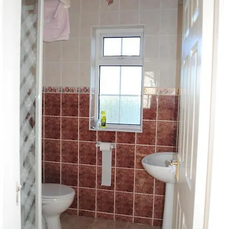 Oldcourt House Bed & Breakfast 4*