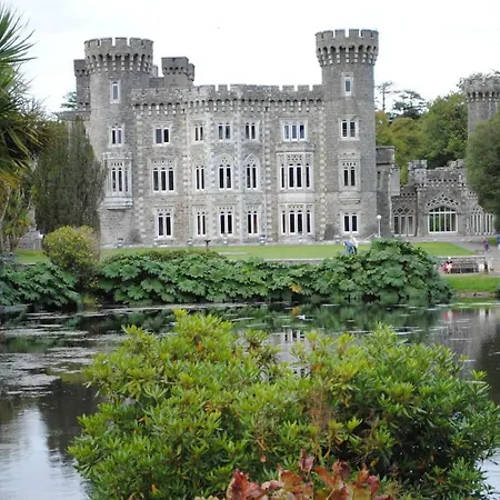 Bed & Breakfast Oldcourt House 4*